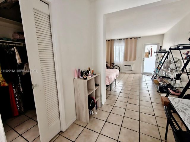 7430 Byron Ave 7A, Miami Beach, FL 33141