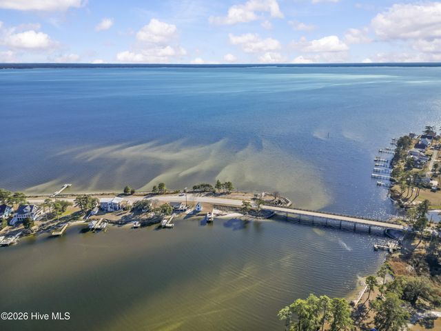 8046 Treasure Drive, Oriental, NC 28571