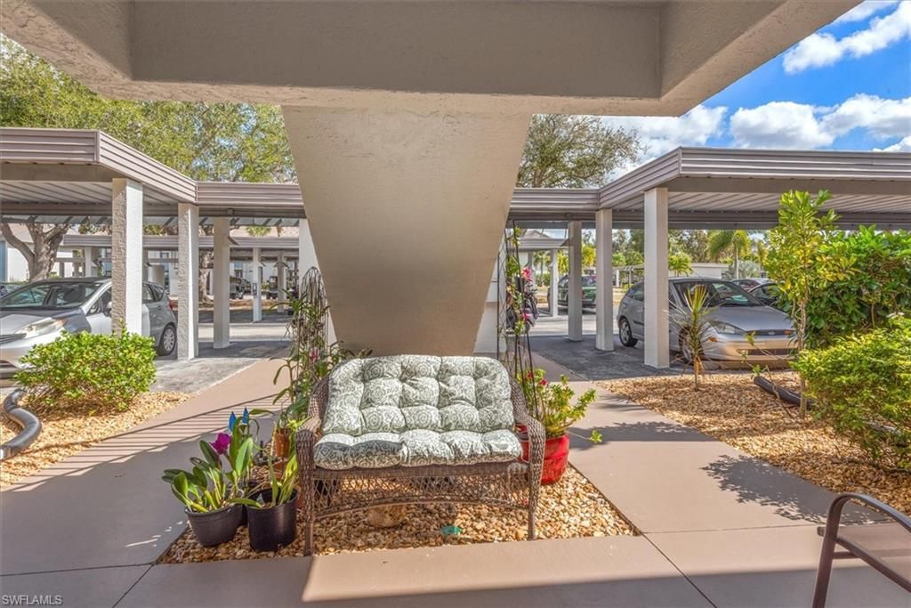 5825 Trailwinds DR 414, FORT MYERS, FL 33907 — photo 2