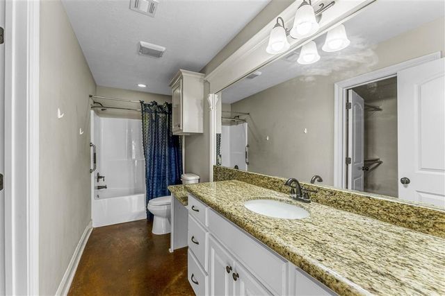 2116 5th Avenue, Lake Charles, LA 70601