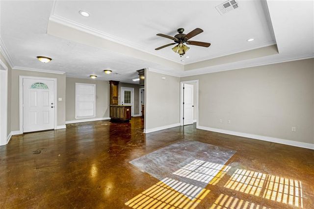 2116 5th Avenue, Lake Charles, LA 70601