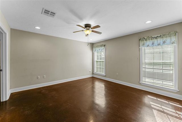 2116 5th Avenue, Lake Charles, LA 70601