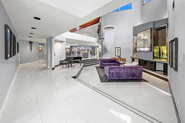 507 Palm Dr, Hallandale Beach, FL 33009