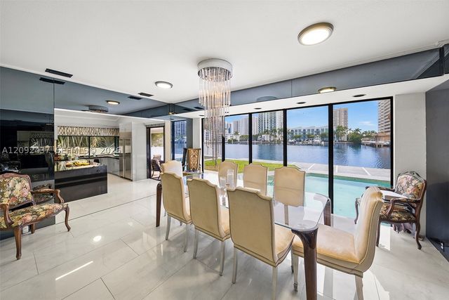 507 Palm Dr, Hallandale Beach, FL 33009