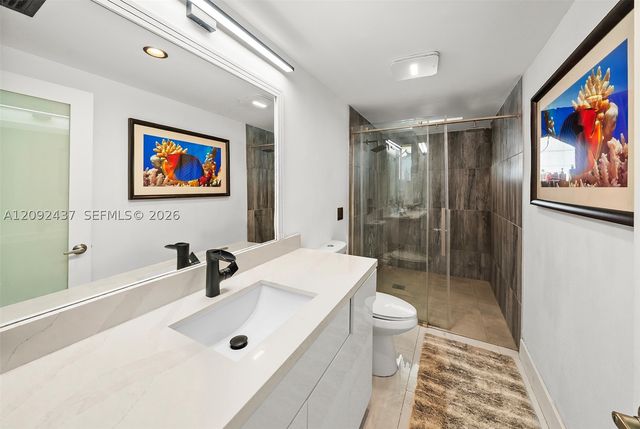507 Palm Dr, Hallandale Beach, FL 33009
