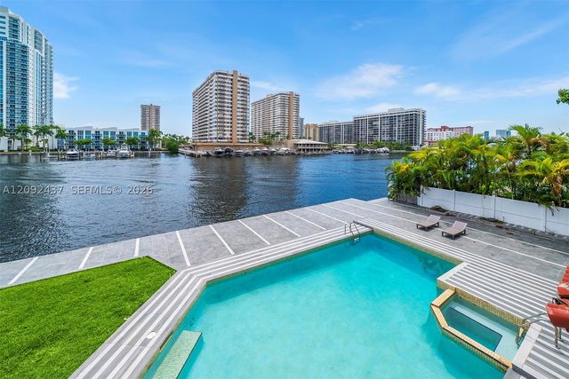 507 Palm Dr, Hallandale Beach, FL 33009