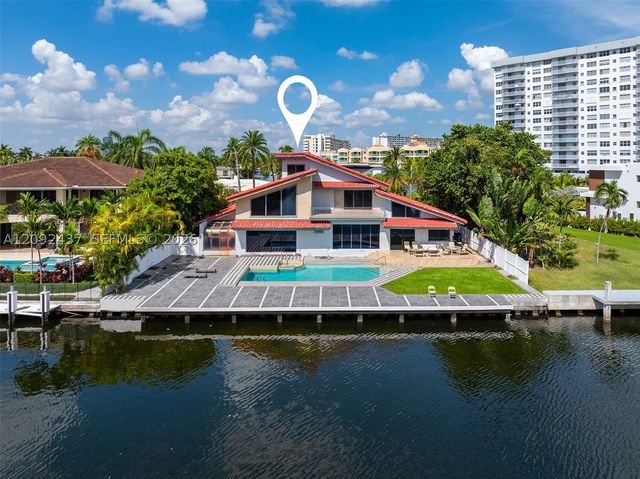 507 Palm Dr, Hallandale Beach, FL 33009