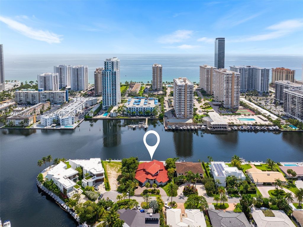 507 Palm Dr, Hallandale Beach, FL 33009