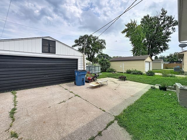 3446 3rd Street A, East Moline, IL 61244