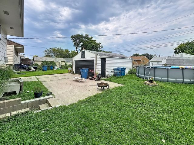 3446 3rd Street A, East Moline, IL 61244