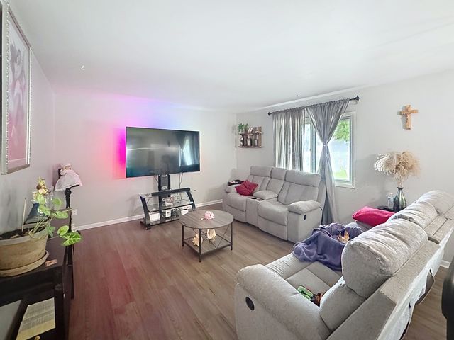 3446 3rd Street A, East Moline, IL 61244