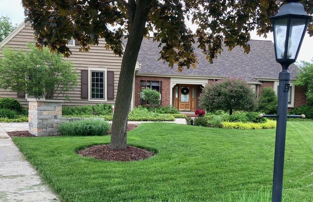 S76W12788 Cambridge COURT E, Muskego, WI 53150