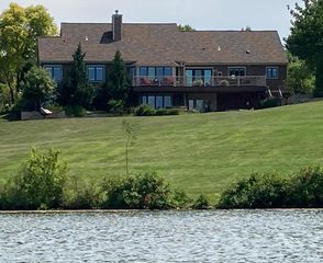 S76W12788 Cambridge COURT E, Muskego, WI 53150