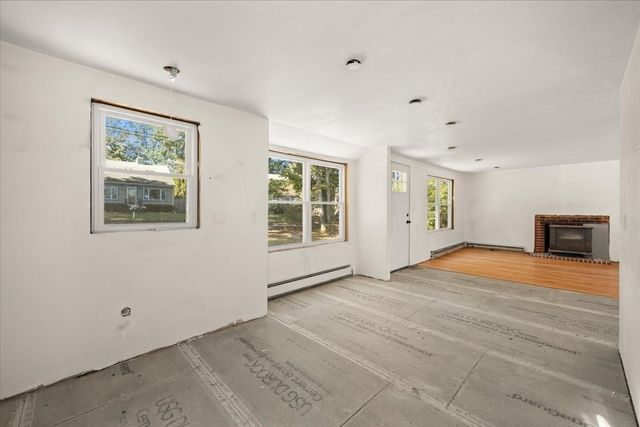 15 Cochituate Rd, Plymouth, MA 02360