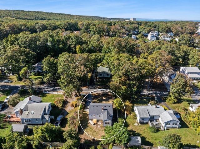 15 Cochituate Rd, Plymouth, MA 02360