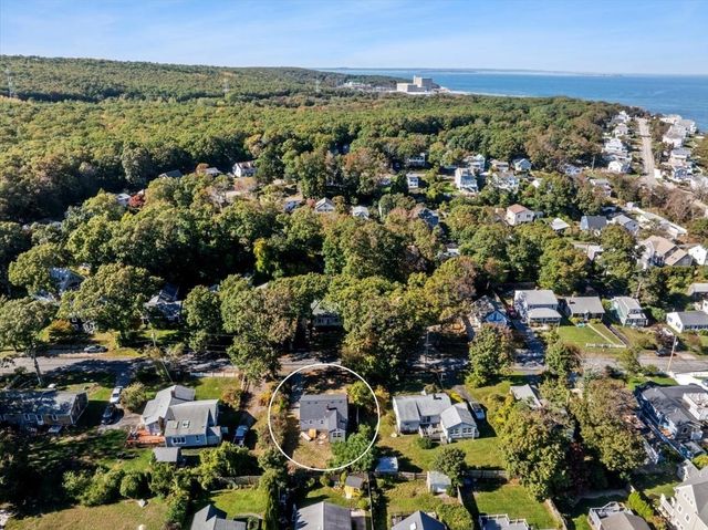 15 Cochituate Rd, Plymouth, MA 02360