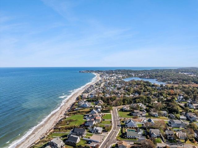 15 Cochituate Rd, Plymouth, MA 02360