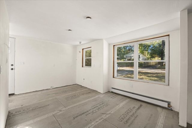15 Cochituate Rd, Plymouth, MA 02360