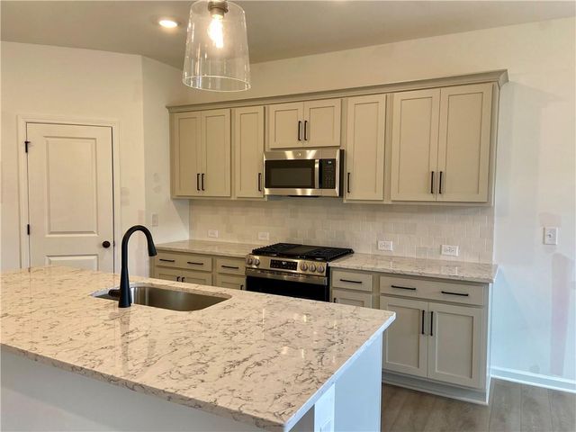 5336 Frontier Court, Flowery Branch, GA 30542