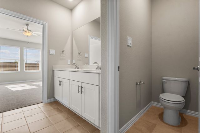 6649 Valley Lake Lane, Crowley, TX 76036