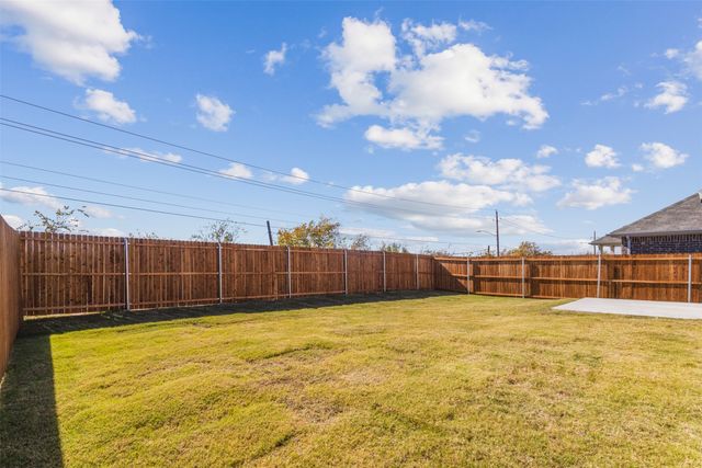 6649 Valley Lake Lane, Crowley, TX 76036