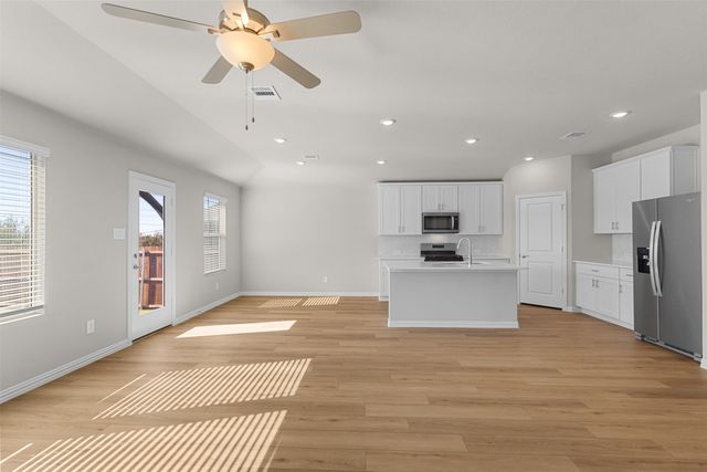 6649 Valley Lake Lane, Crowley, TX 76036