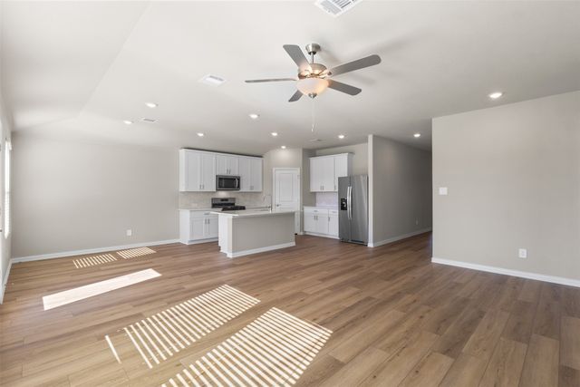 6649 Valley Lake Lane, Crowley, TX 76036