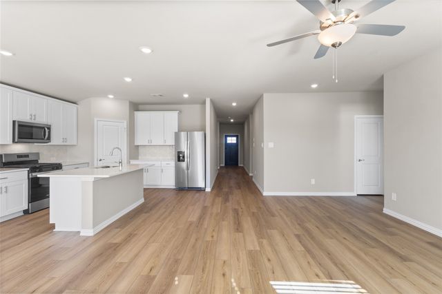 6649 Valley Lake Lane, Crowley, TX 76036