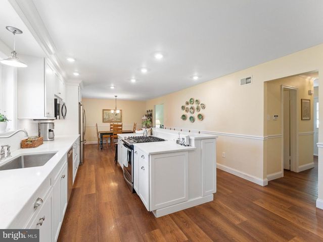41 APPLE VALLEY, Langhorne, PA 19047