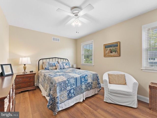 41 APPLE VALLEY, Langhorne, PA 19047