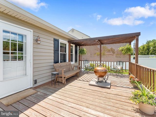 41 APPLE VALLEY, Langhorne, PA 19047