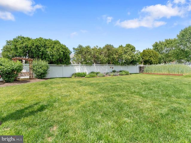 41 APPLE VALLEY, Langhorne, PA 19047