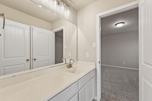 2002 Casterly Court, Fresno, TX 77545