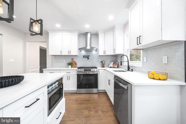 138 DERR DR, Collegeville, PA 19426