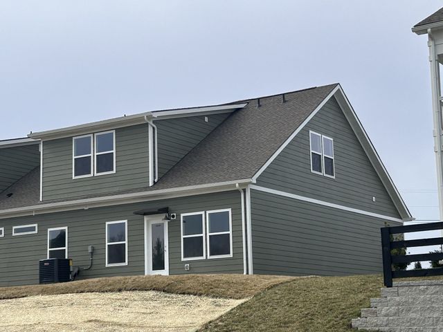 5107 Pace Park Cir, Columbia, TN 38401