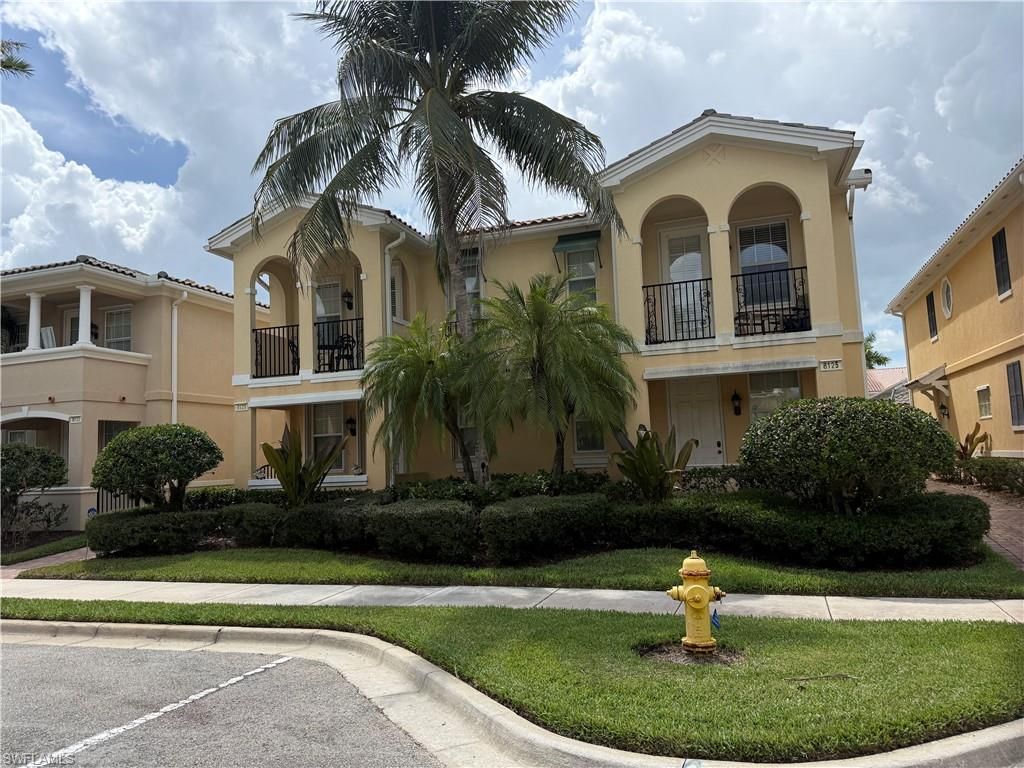 8125 Chianti LN, NAPLES, FL 34114 — exterior