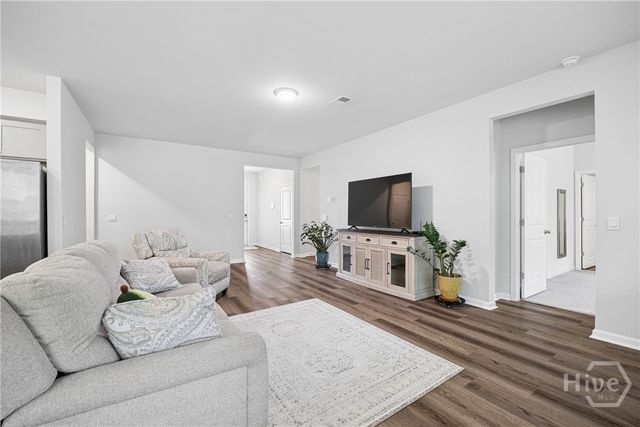 125 Wedge Circle, Richmond Hill, GA 31324