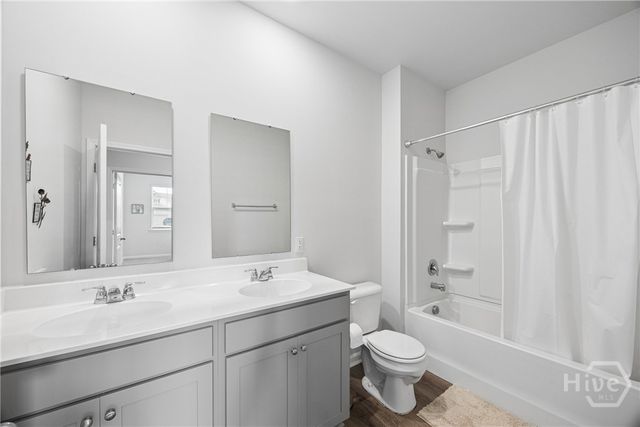 125 Wedge Circle, Richmond Hill, GA 31324