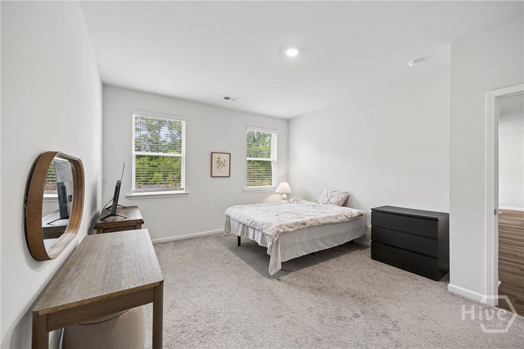 Image 20 of property listing at 125 Wedge Circle, Richmond Hill, GA 31324