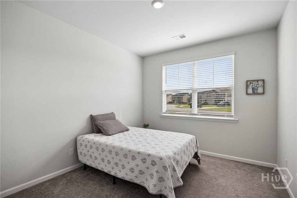 Image 26 of property listing at 125 Wedge Circle, Richmond Hill, GA 31324