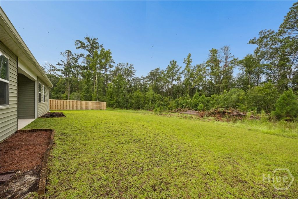 Image 32 of property listing at 125 Wedge Circle, Richmond Hill, GA 31324