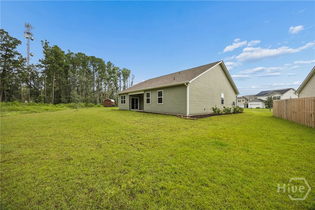 Image 36 of property listing at 125 Wedge Circle, Richmond Hill, GA 31324