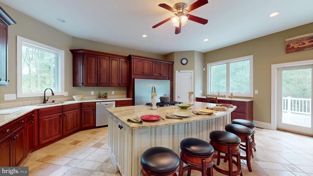 309 ARK RD, Mount Laurel, NJ 08054