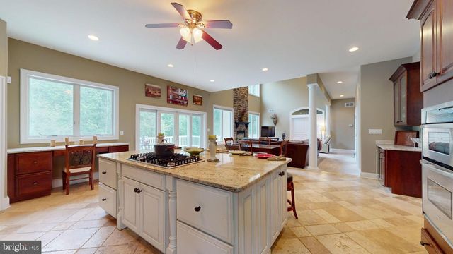 309 ARK RD, Mount Laurel, NJ 08054