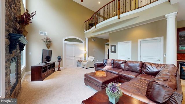 309 ARK RD, Mount Laurel, NJ 08054