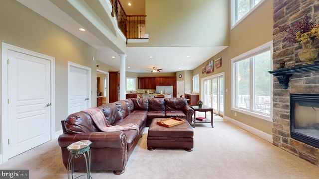309 ARK RD, Mount Laurel, NJ 08054