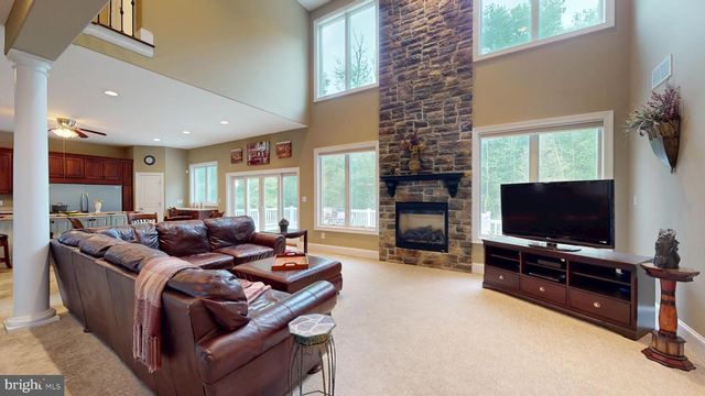 309 ARK RD, Mount Laurel, NJ 08054
