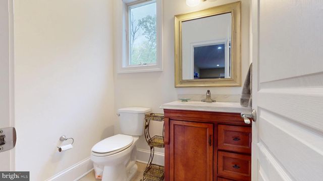 309 ARK RD, Mount Laurel, NJ 08054