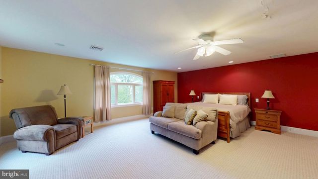 309 ARK RD, Mount Laurel, NJ 08054