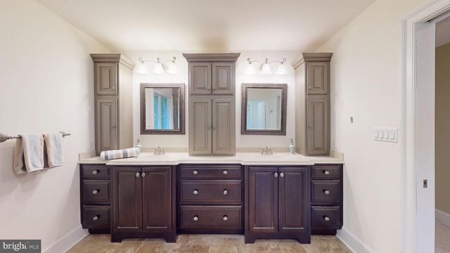 309 ARK RD, Mount Laurel, NJ 08054
